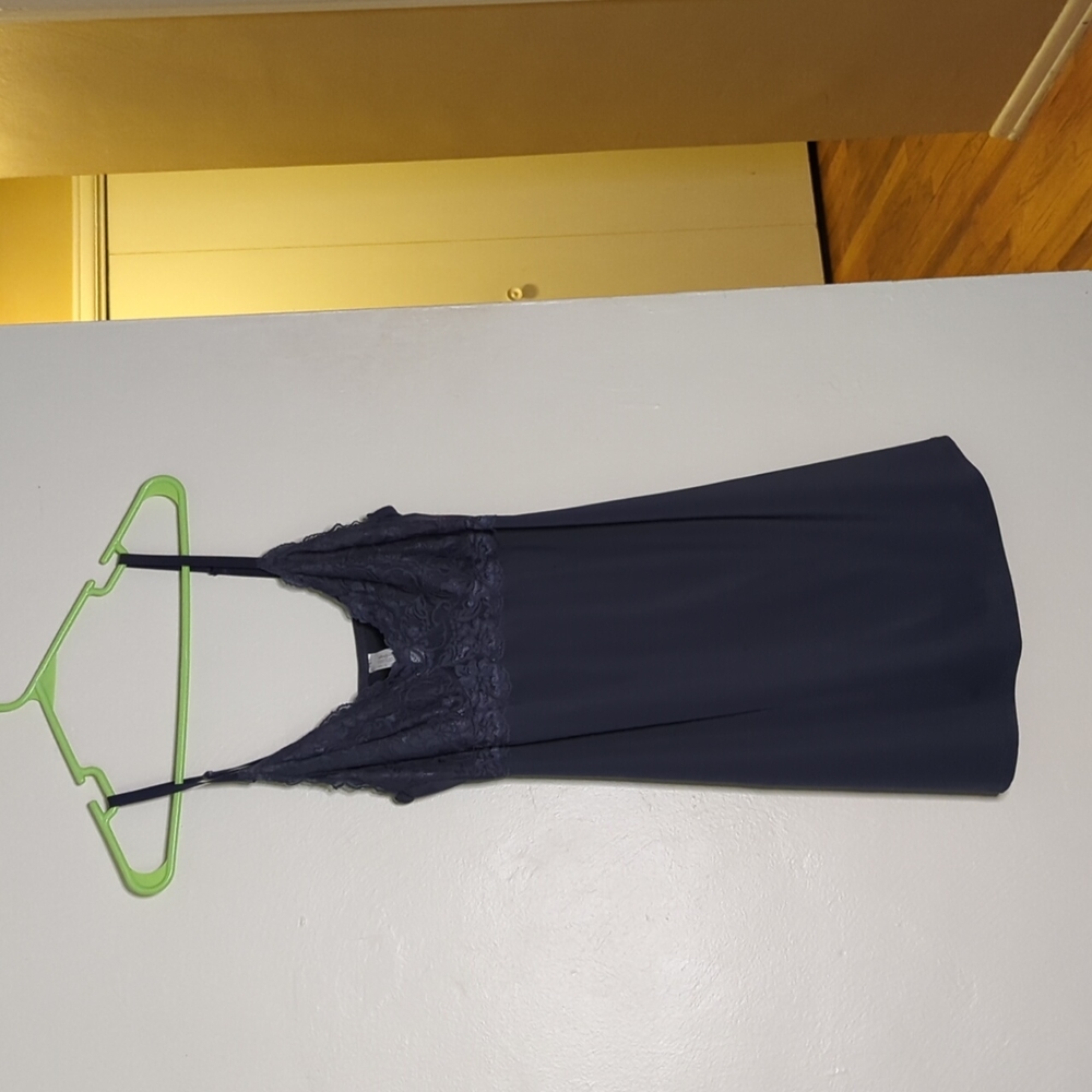 Body Form Nightgown